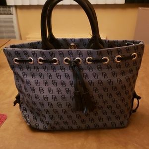 Dooney&Bourke